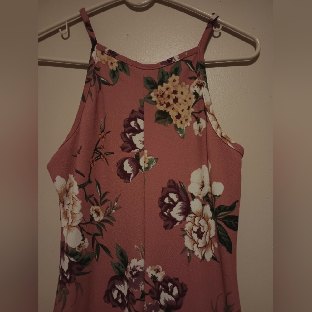 Dress - Picture 7 of 7